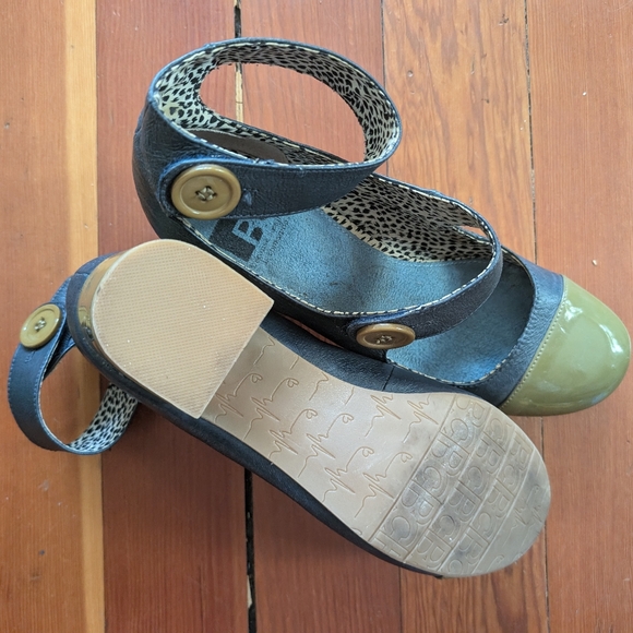 Super cute blue and green retro leather BC shoes - Picture 3 of 4